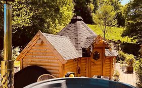 Cabane, Kota Desire